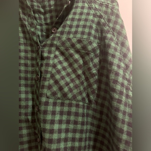 Oversized “boyfriend” flannel! - Picture 2 of 5